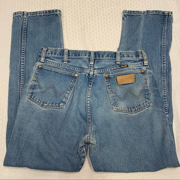 Vintage Wrangler classic high waisted jeans, regular and plus sizes available - Picture 6 of 6